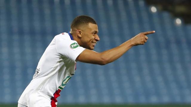 2-2-5-6-Double-for-Mbappé-and-PSG-to-the-Cup.jpg
